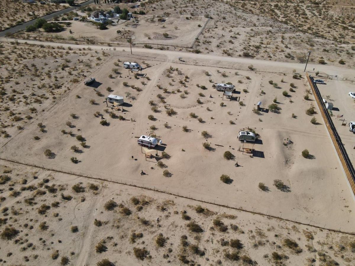 Jt Village Campground - Lil Miss Daisy Joshua Tree Exterior photo